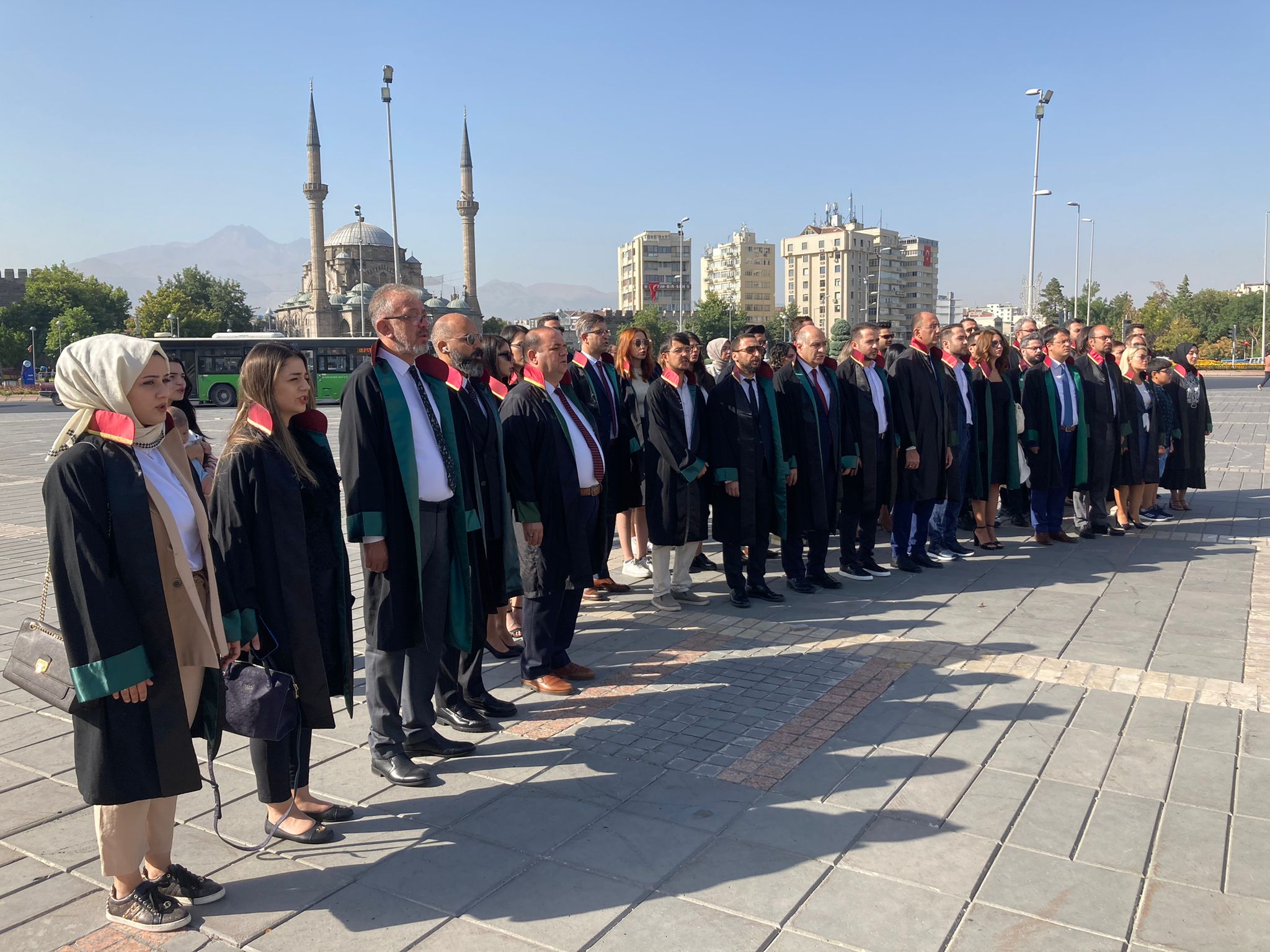 Avukatlar, avukatlık asgari ücretin arttırılmasını istiyor