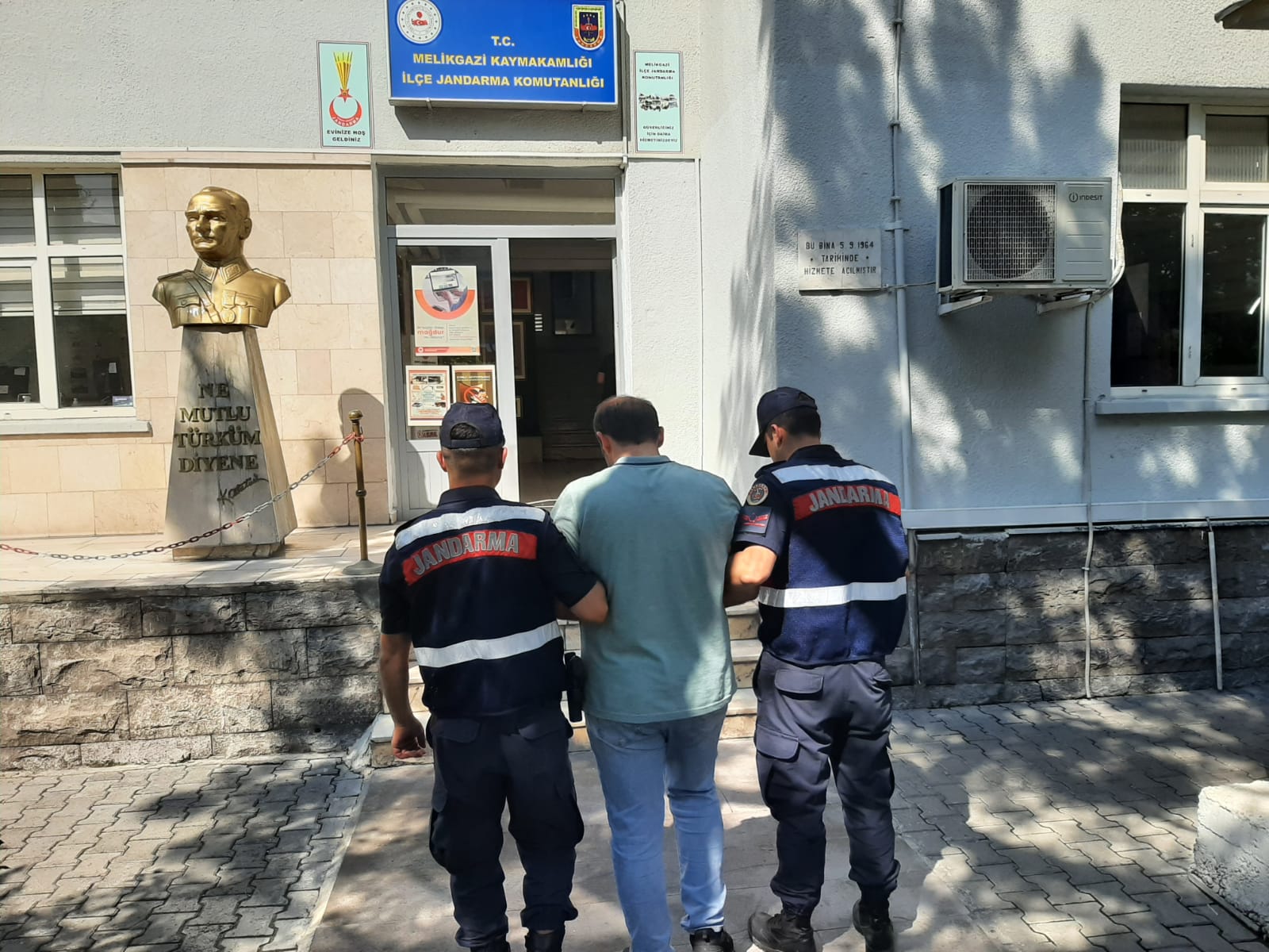 Jandarmadan DEAŞ operasyonu: 1 gözaltı