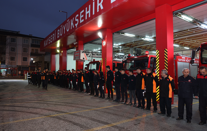 KAYSERİ İTFAİYESİ, ANTALYA’DAKİ SEL BÖLGESİNE GİTTİ
