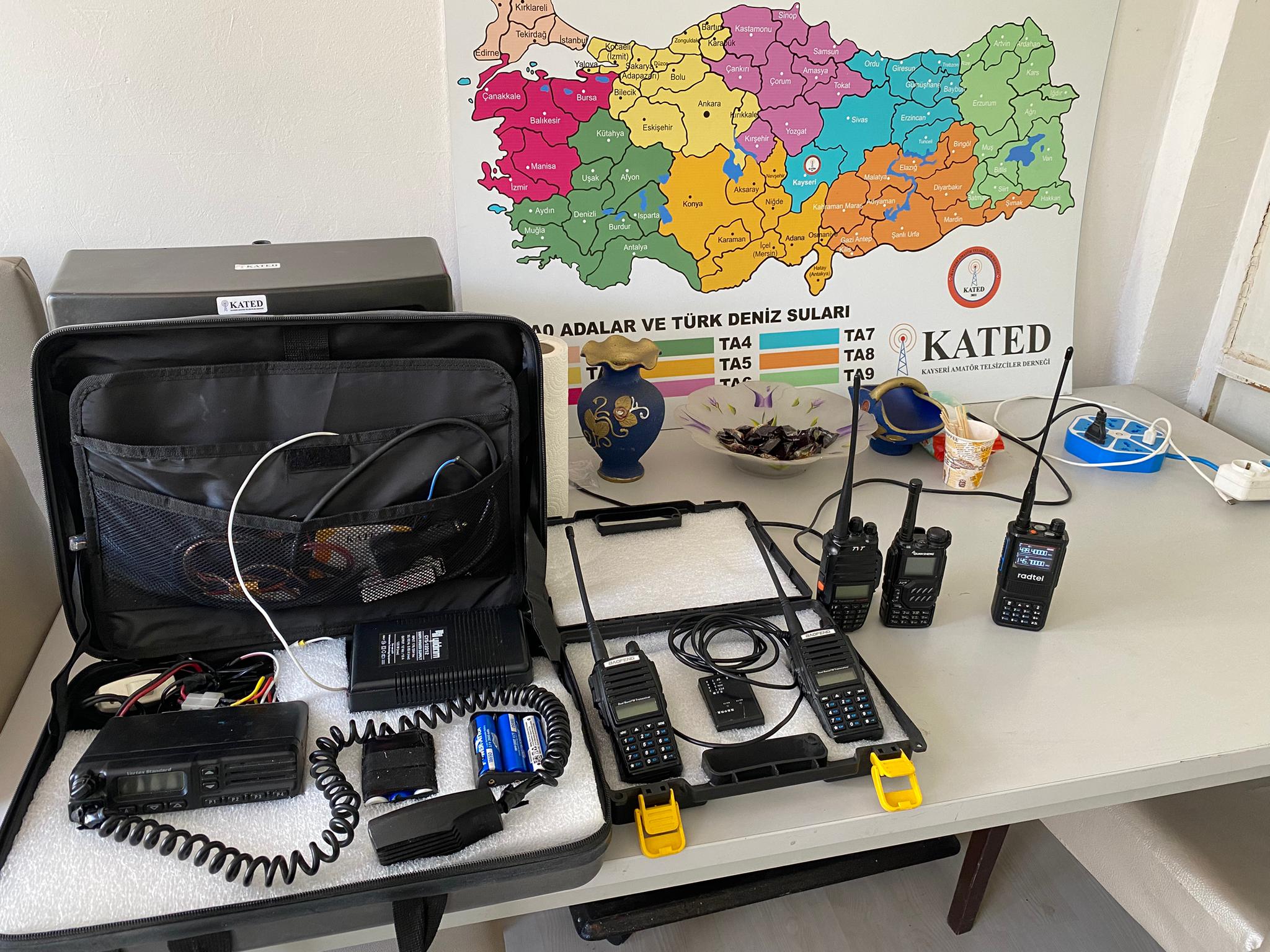 KATED, ACİL DURUMLAR İÇİN TELSİZ İLETİŞİM EĞİTİMİ VERİYOR
