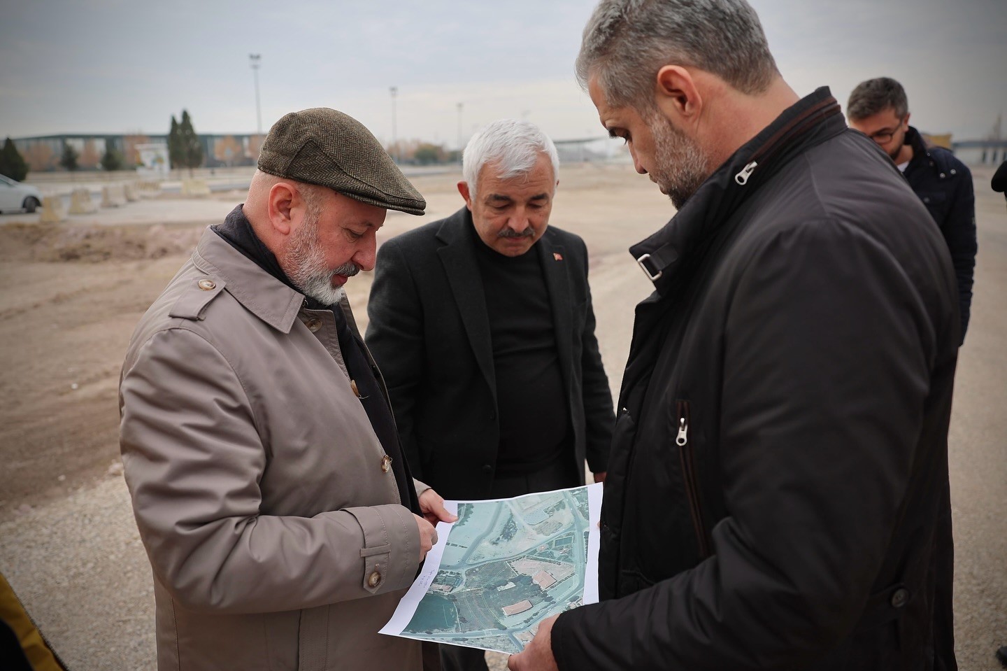 Başkan Çolakbayrakdar: “Yeni yollarla Cırgalan’da trafik yükü hafifleyecek”