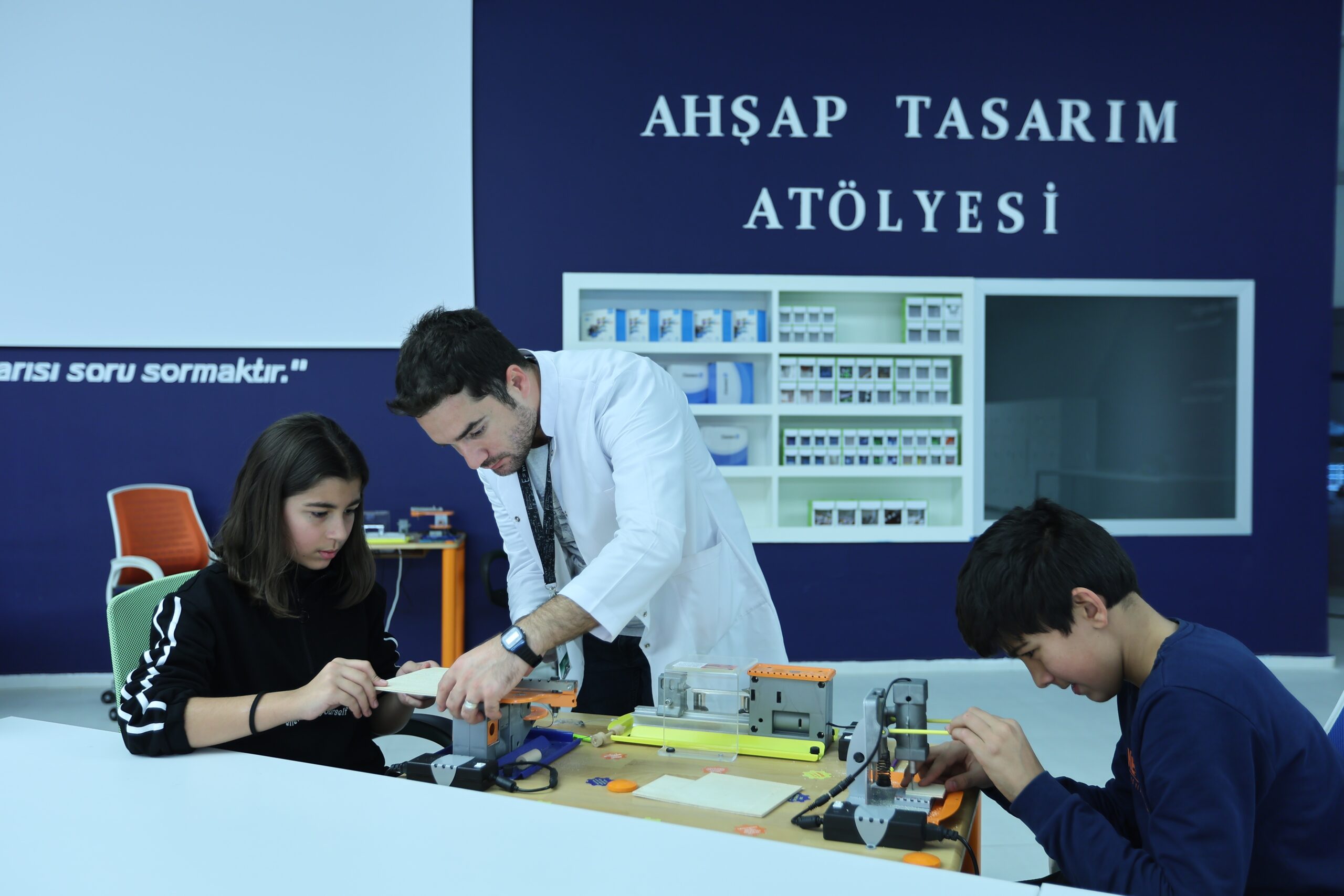 KAYSERİ BİLİM MERKEZİ, ARA TATİLDE ÇOCUKLARI BİLİMLE TANIŞTIRDI