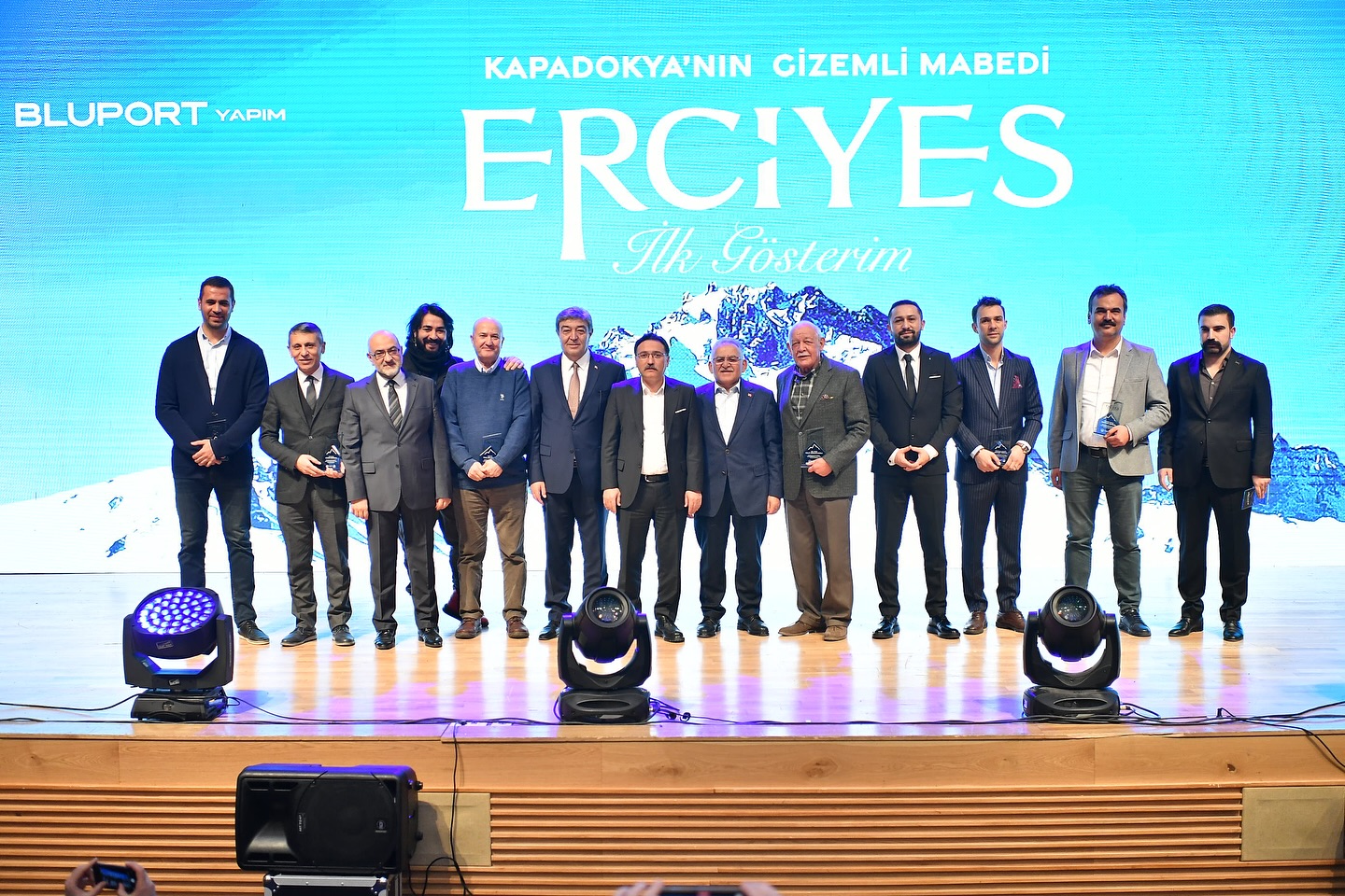 BÜYÜKKILIÇ, “KAPADOKYA’NIN GİZEMLİ MABEDİ ERCİYES” BELGESELİNİN GALASINA KATILDI