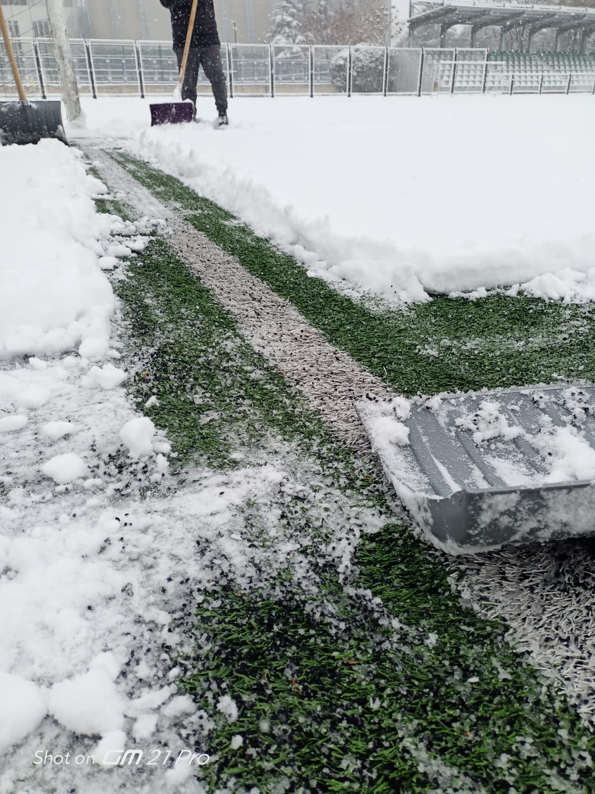 AMATÖR FUTBOL MÜSABAKALARINA KAR TATİLİ