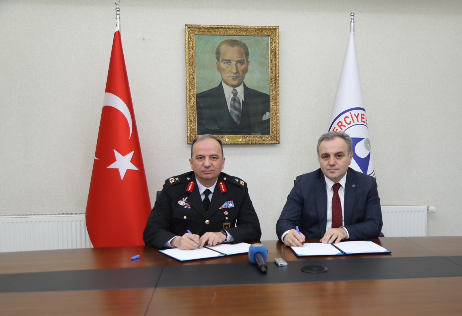 ERÜ İLE JANDARMA GENEL KOMUTANLIĞI KRİMİNAL BAŞKANLIĞI ARASINDA İŞ BİRLİĞİ PROTOKOLÜ İMZALANDI