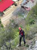 İTFAİYE EKİPLERİ MAHSUR KALAN 4 KEÇİYİ KURTARDI