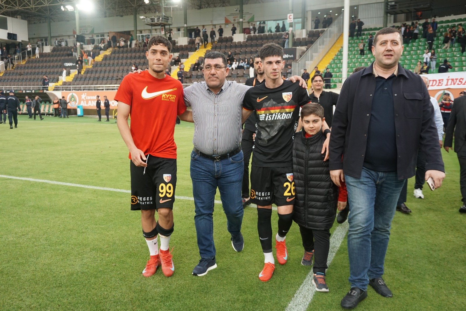 KAYSERİSPOR BAŞKANı NURETTİN AÇıKALıN: REHAVET YOK