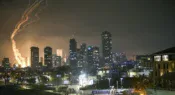 İran, İsrail’i vurdu: Tel Aviv’den dumanlar yükseldi