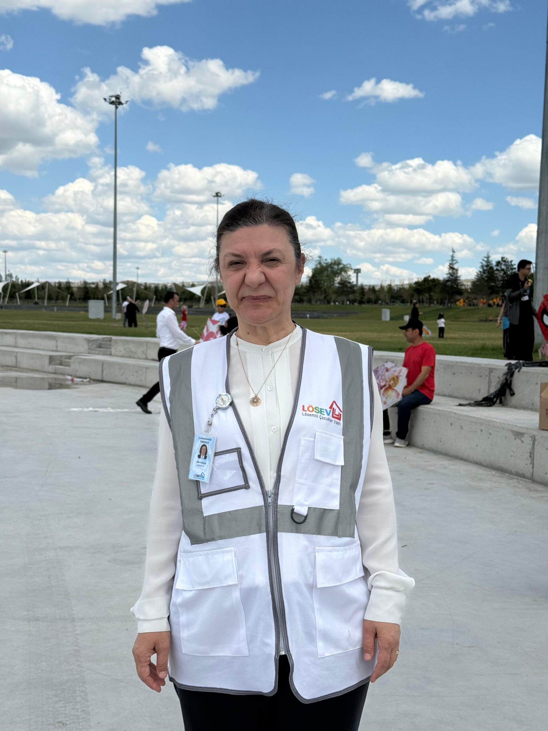 LÖSEV’den uçurtma şenliği: Gökyüzü lösemili çocuklar için renklendi