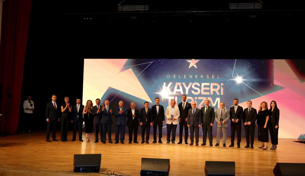 GELENEKSEL KAYSERİ TURİZM ÖDÜLLERİ TÖRENİ DÜZENLENDİ