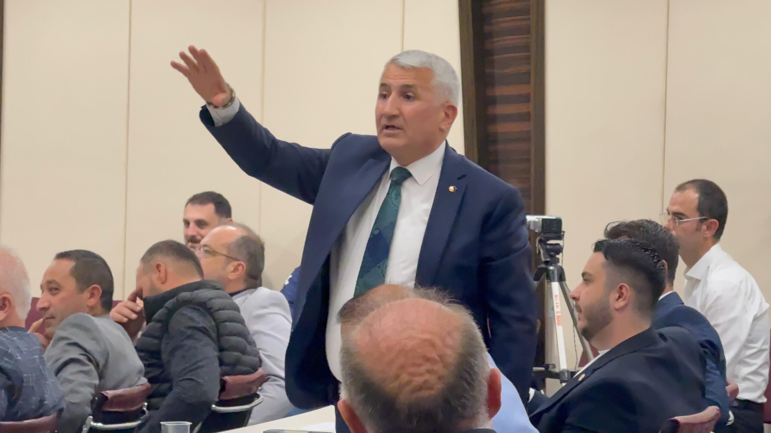 CHP’li Gümüş, Oymaağaç Sanayi Sitesi’ndeki çöp ve asfalt sorununu meclis gündemine taşıdı