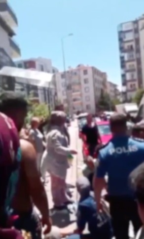 Aileler arasında çıkan bıçaklı kavgada 6 kişi yaralandı