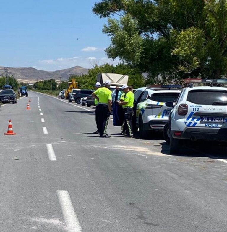 Hasanarpa Mahallesi’nde kaza 1 ölü 8 yaralı