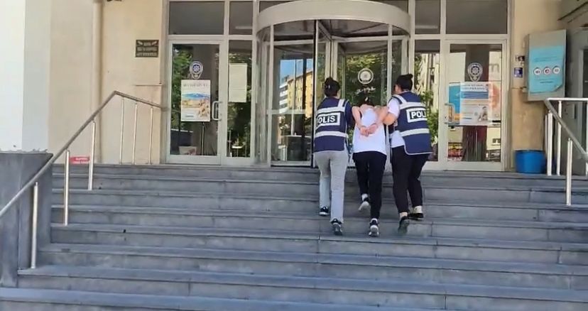 FUHŞA ARACILIKTAN ARANAN HÜKÜMLÜ SAKLANDIĞI ADRESTE YAKALANDI