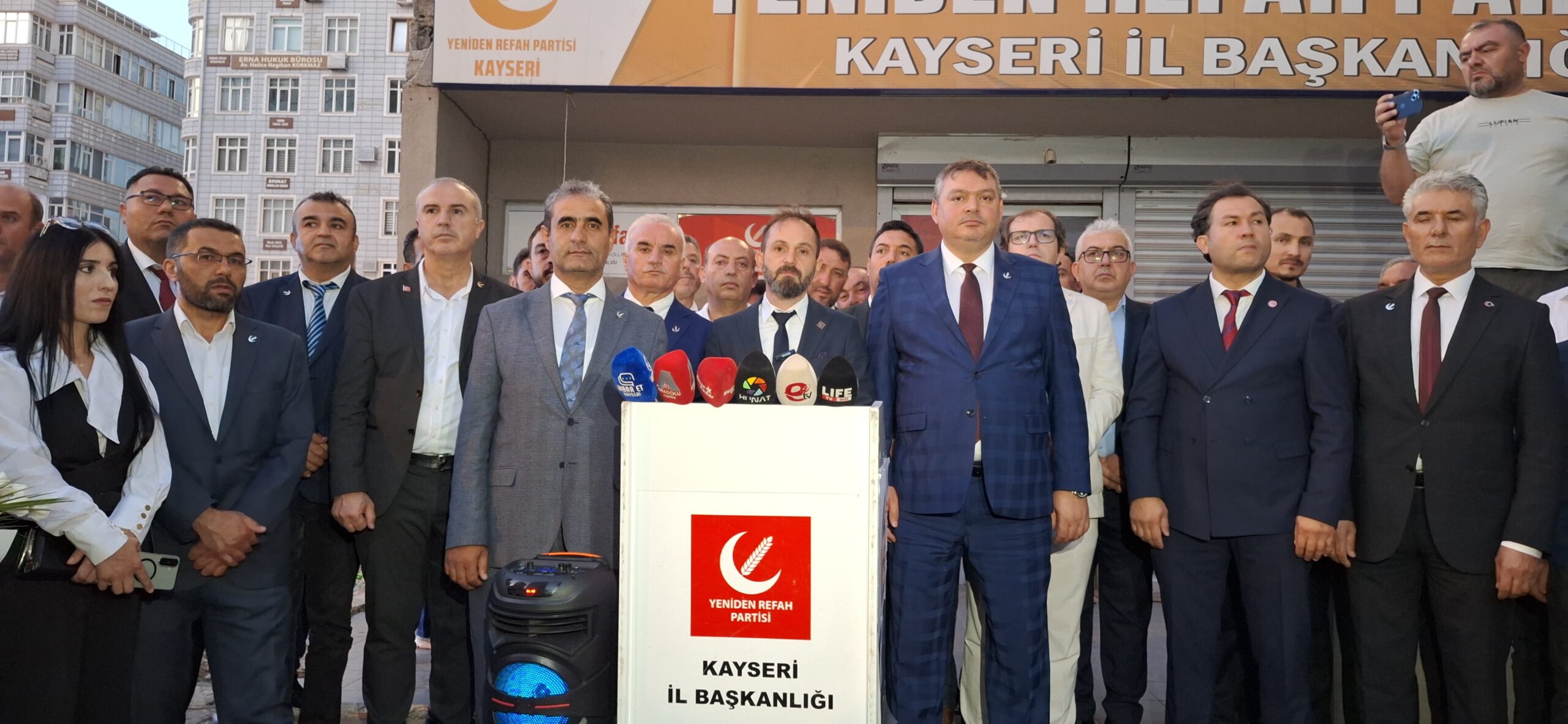 Başkan Özcan; “Yarın yapılacak bir seçime hazırmış gibi organize olacağız”