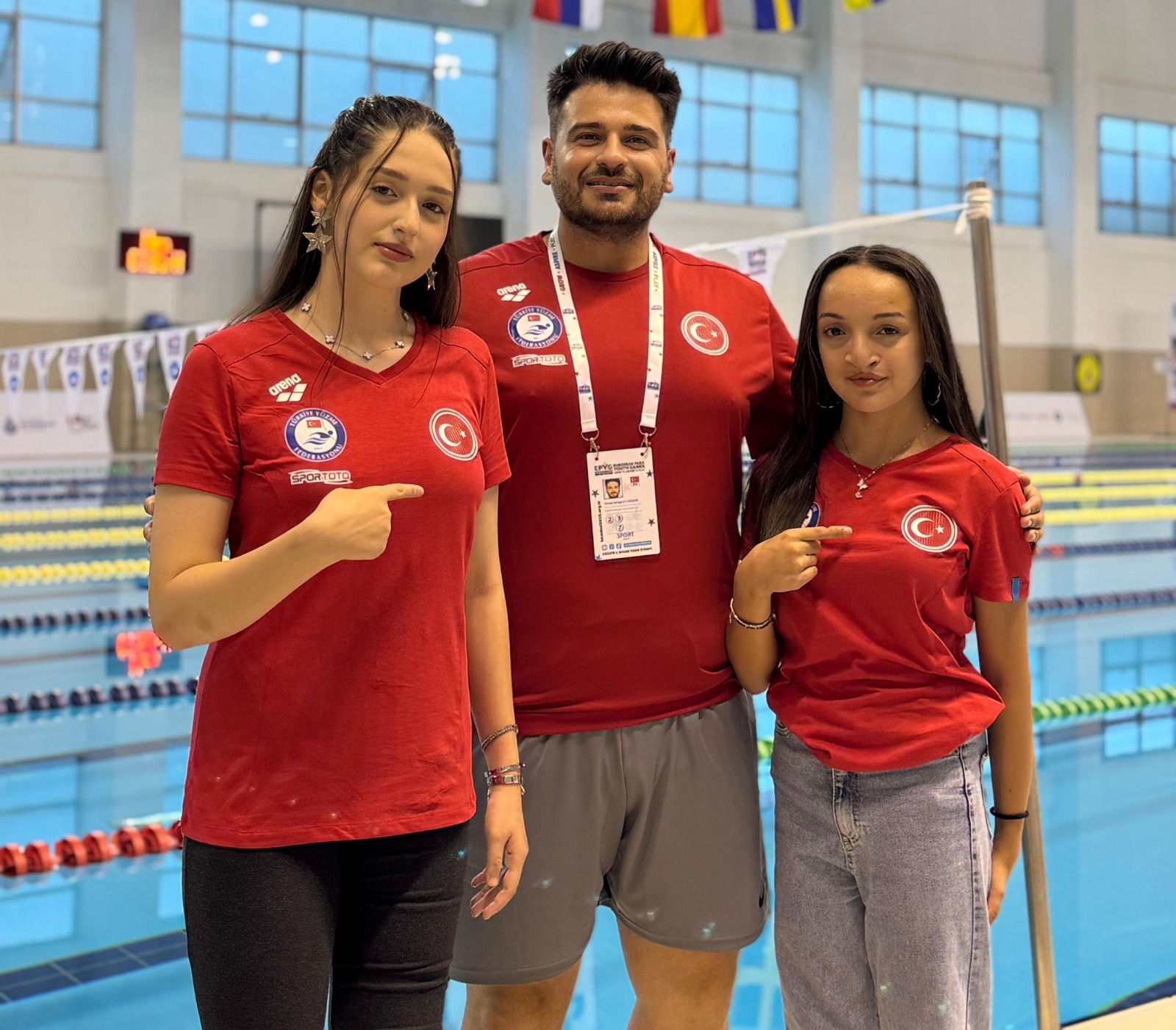 Kayserili İrem ve Melisa, Paralimpik Oyunlarına katıldı