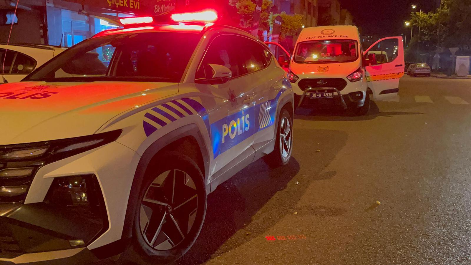 Çiçekçide meydana gelen silahlı saldırıda 1 kişi yaralandı