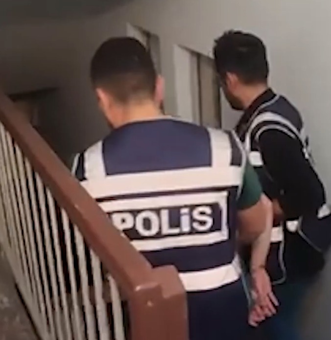 155 yıl hapis cezasıyla aranan şahıs yakalandı