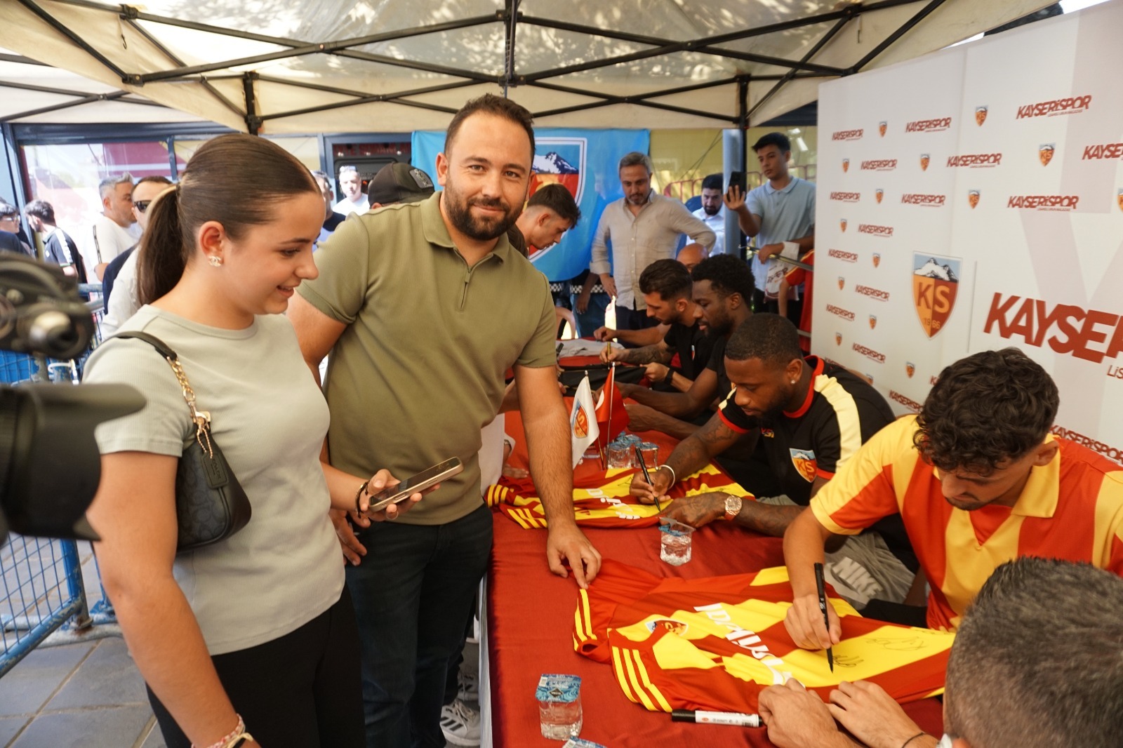 Kayserisporlu Jung, Abdulsamet, Benes, Tuci ve Denswil taraftarla buluştu