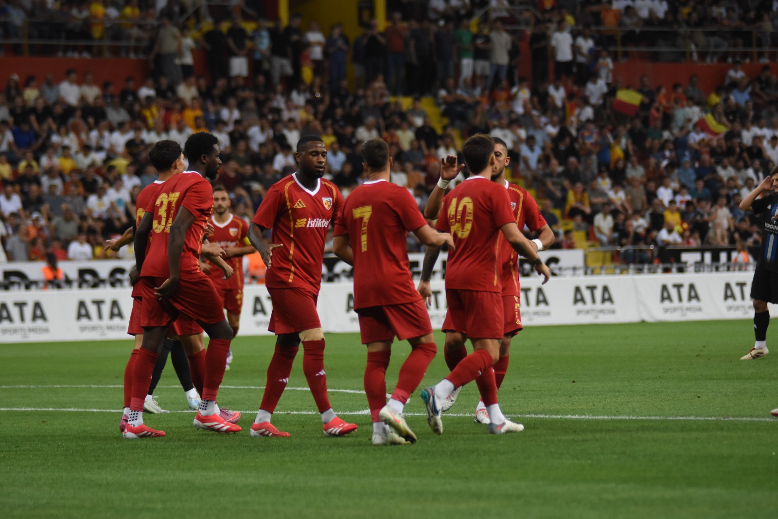 Kayserisporlu futbolcular günü izinli geçirdi