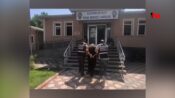 Otomobilin önünü kesip zorla para isteyen şüpheli yakalandı
