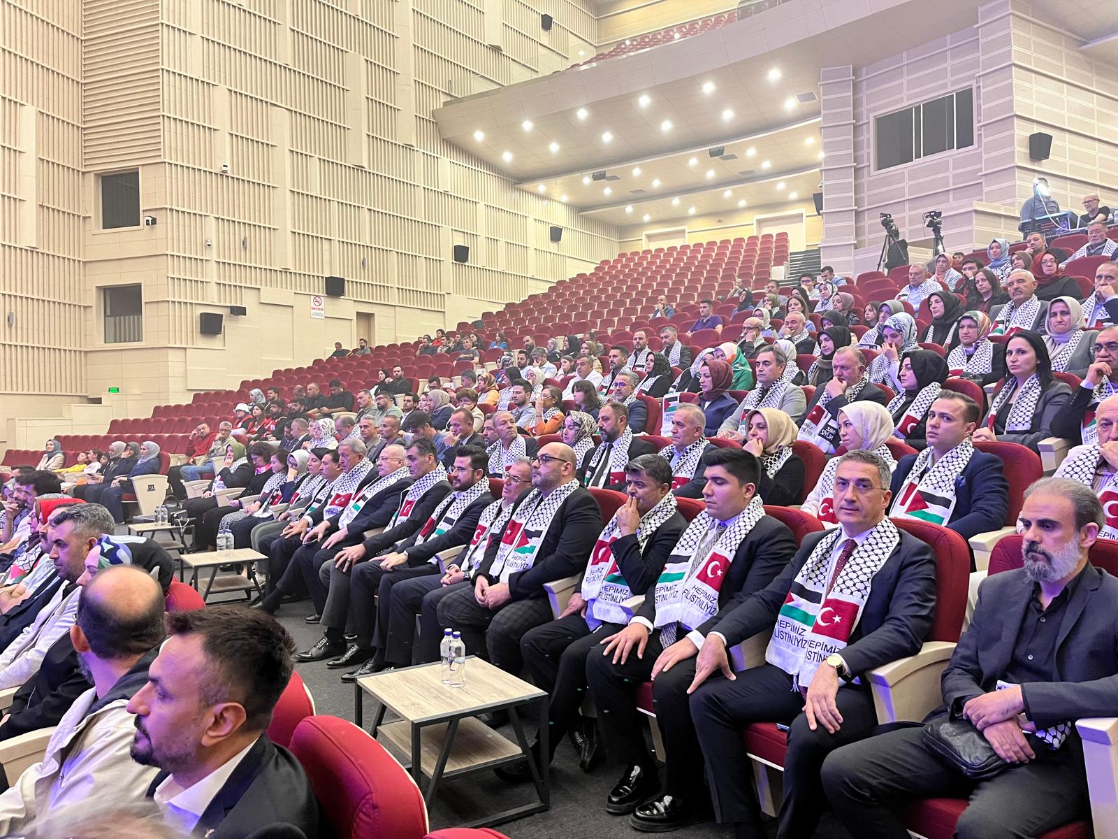 Milletvekili Akar, “Filistinli kardeşlerimizin yaptıklarında müthiş bir destan var”