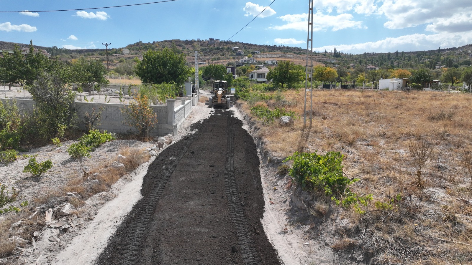 İncesu’da 5 mahallede yol yenileme ve yapım çalışmaları gerçekleştiriliyor