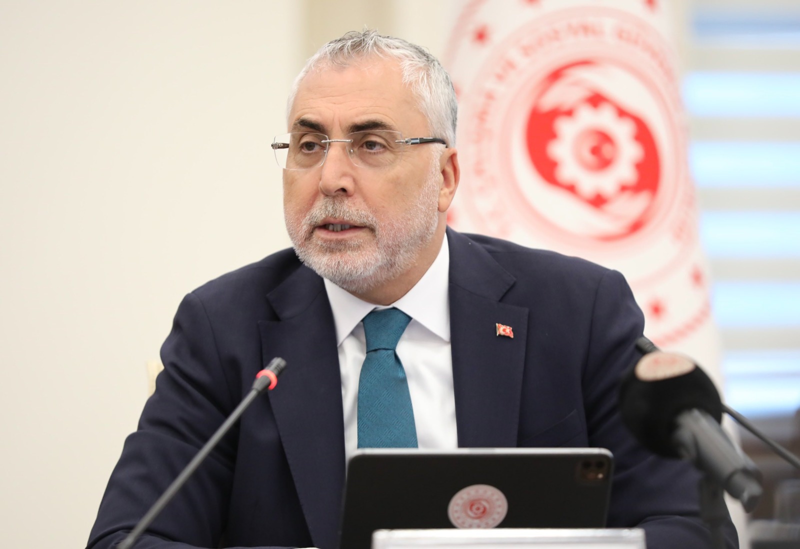 Bakan Işıkhan, “Ailelerimizi güçlendirmeye devam edeceğiz”