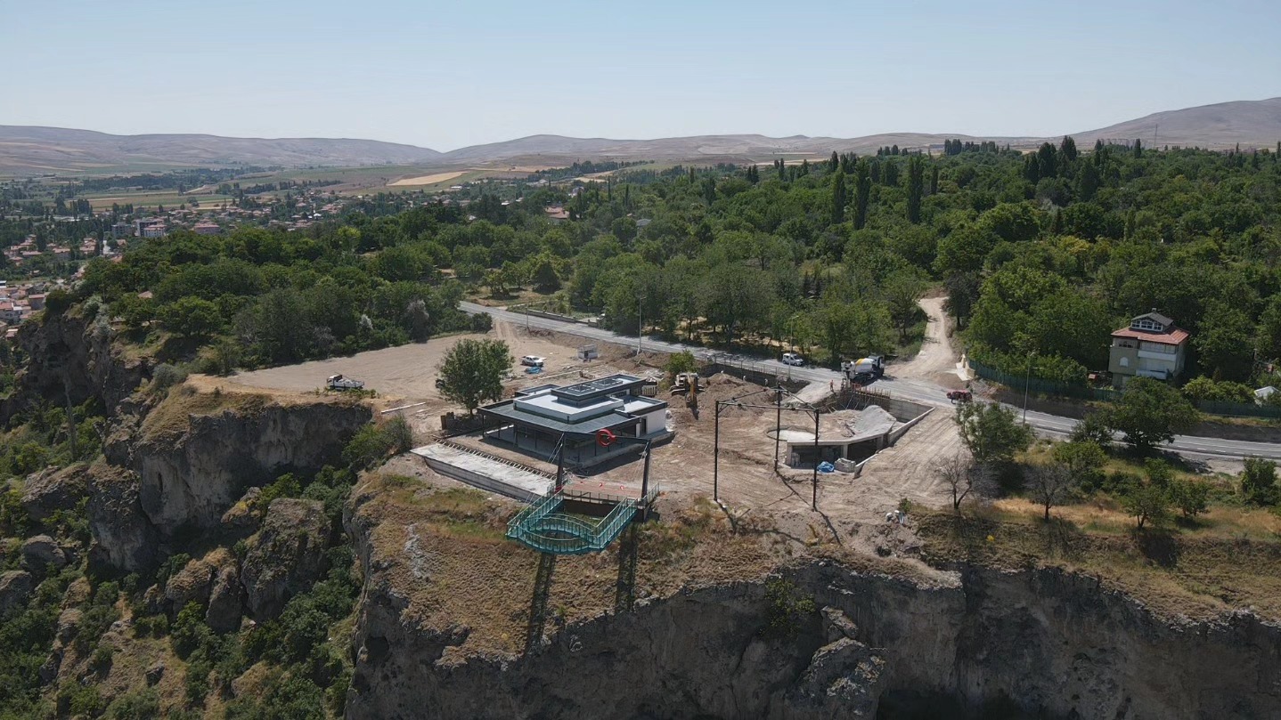 Bünyan’a ikinci cam teras