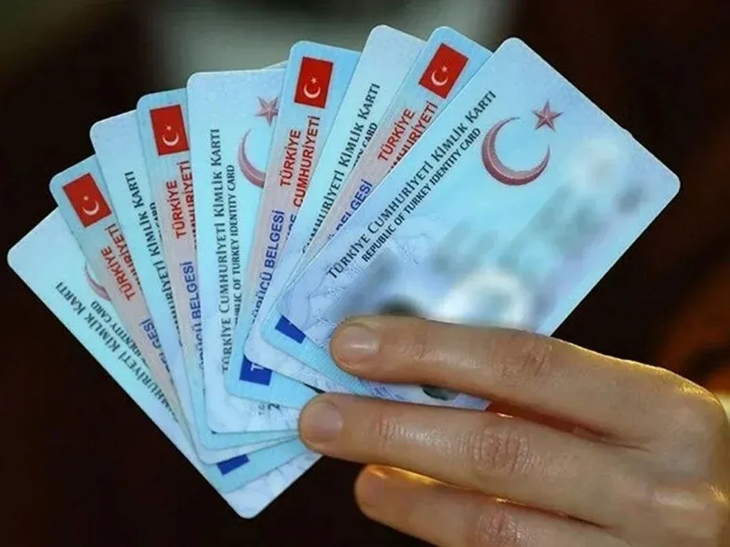 Eski tip sürücü belgesi yenilemek için son 2 hafta
