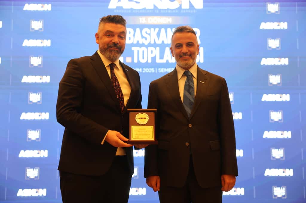 ASKON Kayseri Şubesi’ne “Yılın Zirvesi” ödülü