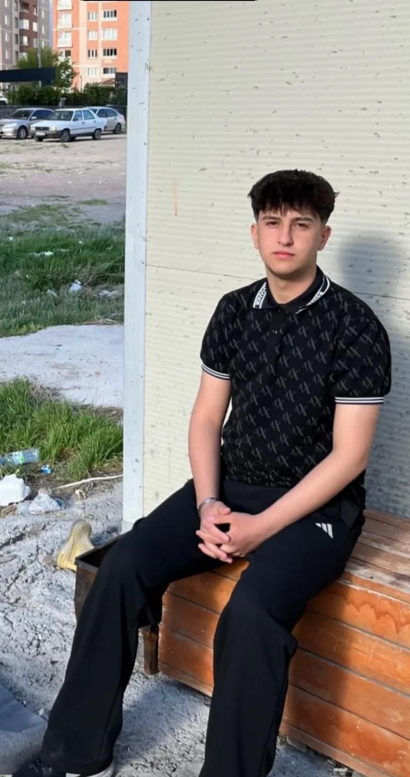 TIR ile motosikletin çarpıştığı kazada 17 yaşındaki genç yaşamını yitirdi