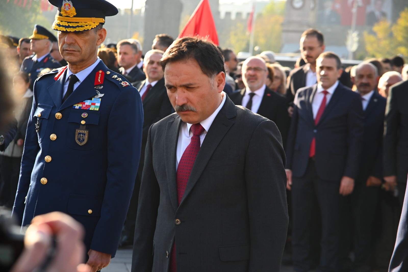 Vali Çiçek, “Her 10 Kasım’da hüzünlüyüz”