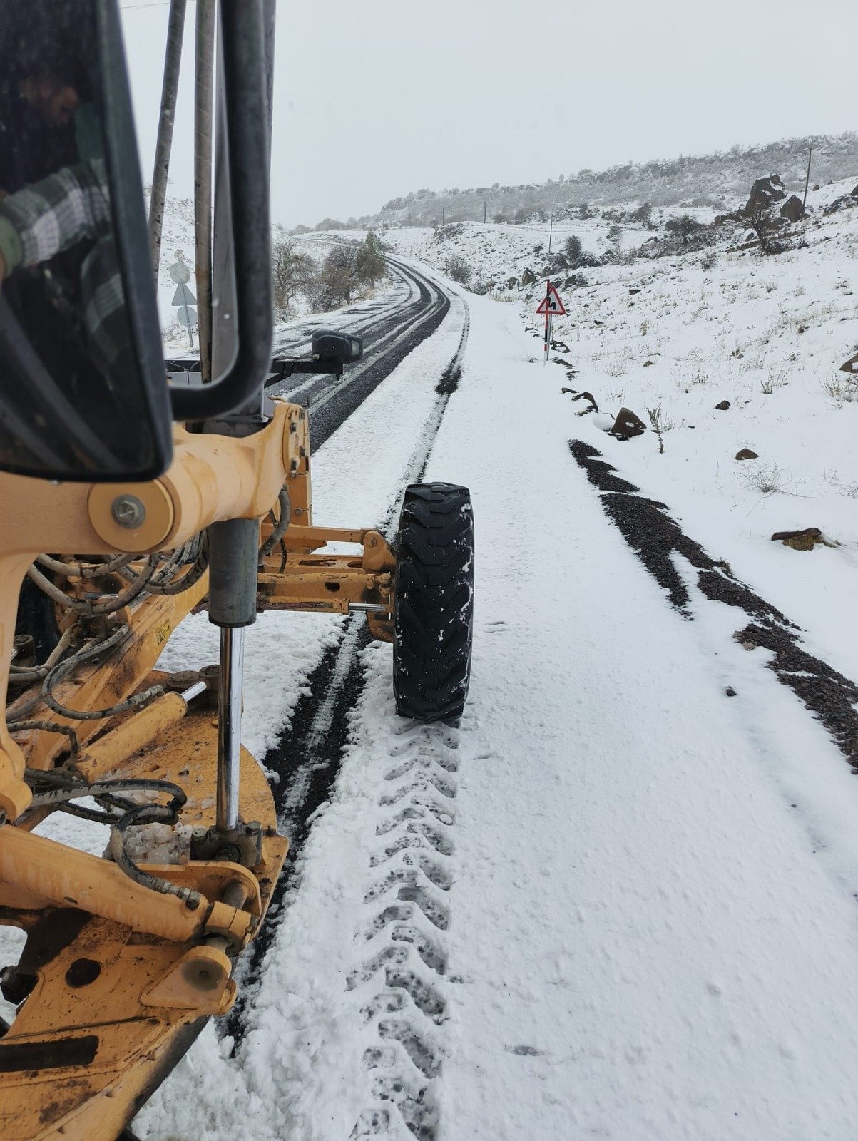 Yeşilhisar Kavak Mahallesi’nde yollar açıldı