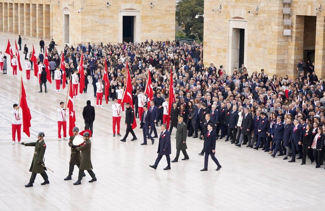 81 İlden öğretmen Anıtkabir’i ziyaret etti