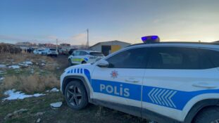 Hacılar’da silahla 1 kişi öldürüp 2 kişiyi yaralayan şahıs ile oğlu tutuklandı