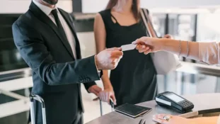 KVKK’dan Oteller için yeni karar: Fotokopi uygulaması sona erdi