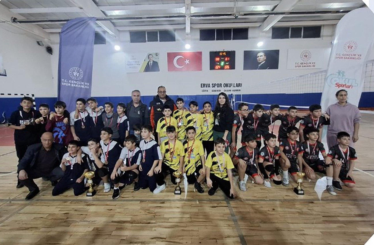Kayseri Okul Sporları Küçük Erkekler Voleybol İl Birinciliği sona erdi