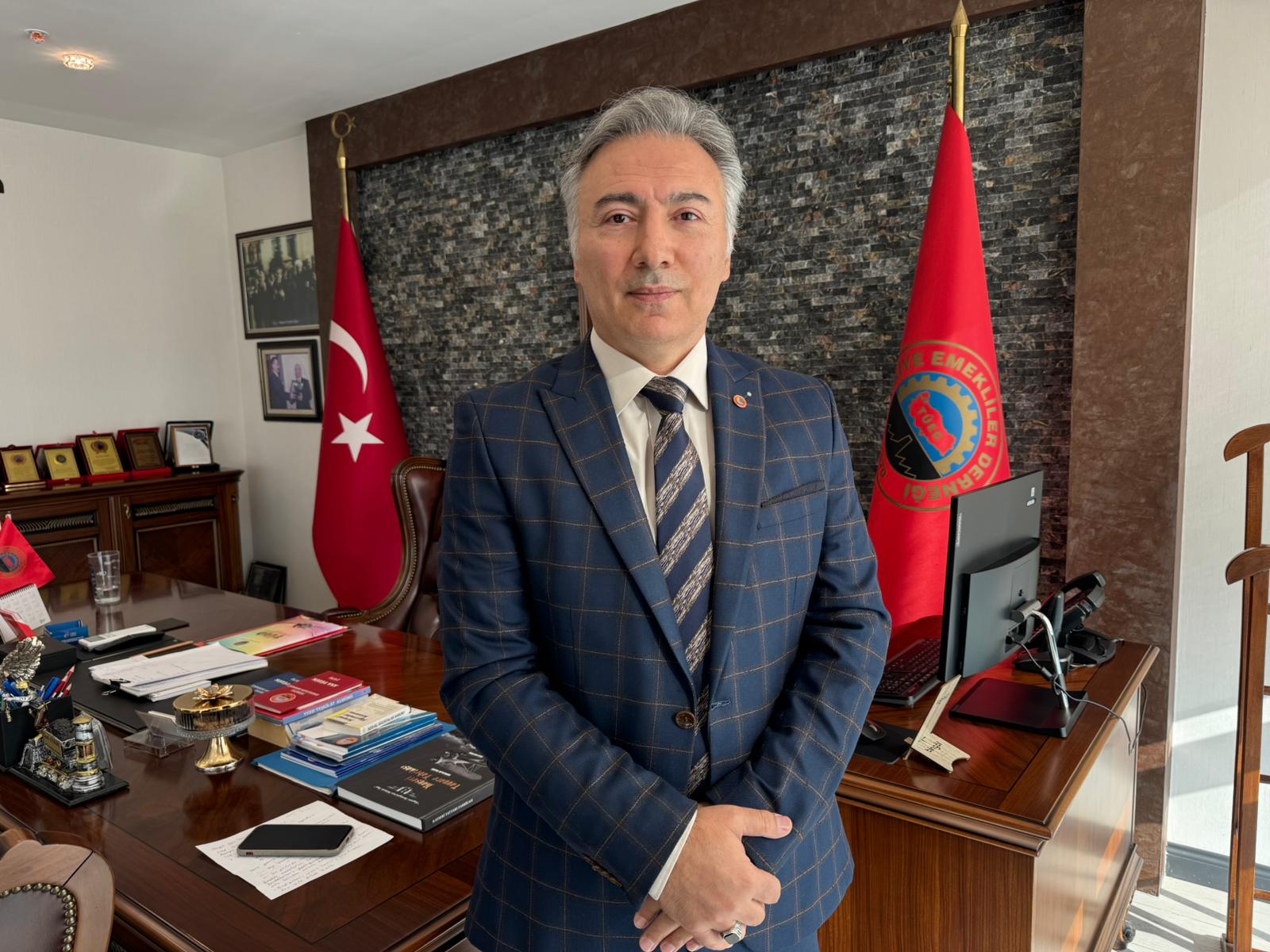 Yusuf Aykırı: “Emeklinin mevcut maaşla geçinmesi mümkün değil!”