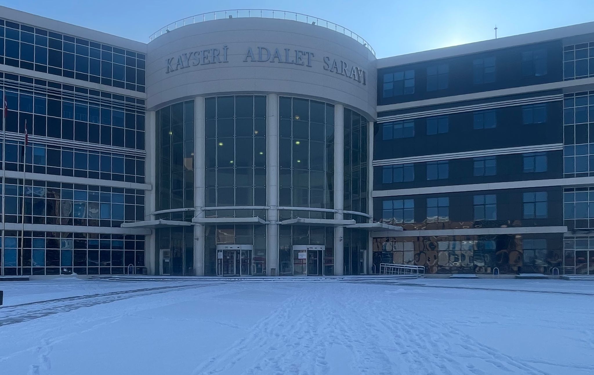 Eski sevgilisini öldüren sanık yeniden yapılan yargılamada yine ağırlaştırılmış müebbet cezası aldı