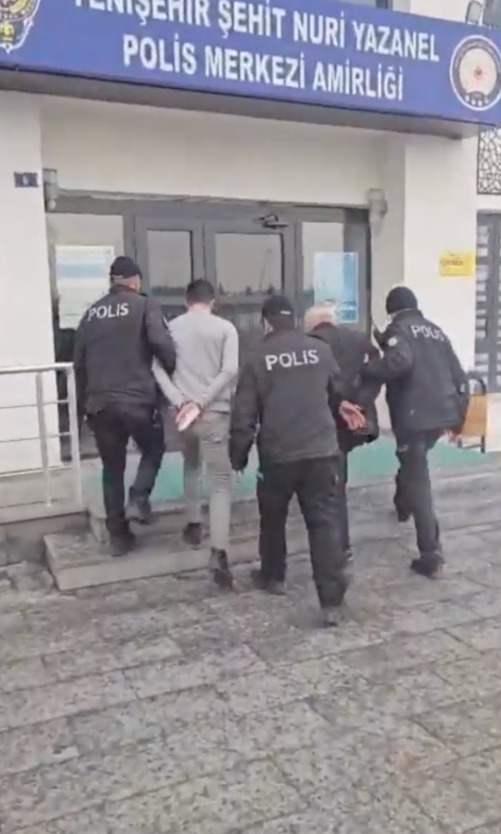 Mithatpaşa’da yaşlı adamı darp eden 6 şüpheliye gözaltı