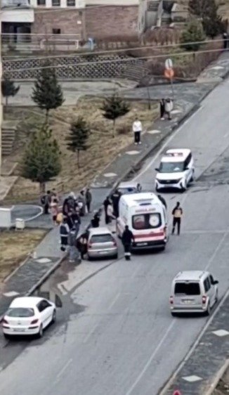 Otomobilin çarptığı 7 yaşındaki çocuk hafif yaralandı