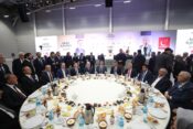 Mahmut Arıkan, İstanbul İftarı’nda siyasi liderleri aynı sofrada buluşturdu
