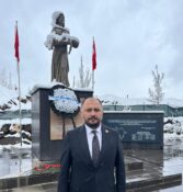 Başkan Ganbarov, “26 Şubat 1992 senesinde Ermeni vandallarının sakin halka yaptığı büyük bir soykırım var”