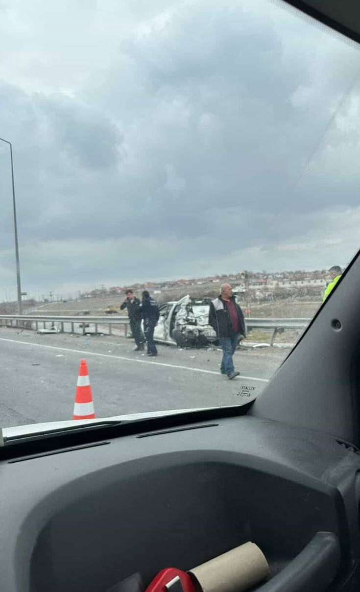 Çevreyolda TIR otomobile çarptı: 1 yaralı