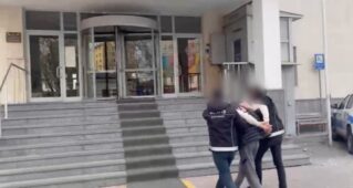 Hırsızlık suçundan 19 yıl hapis cezası ile aranan firari yakalandı