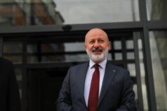 Kocasinan Belediyesi, Yunusemre Mahallesi’ndeki sosyal tesisi hizmete açtı