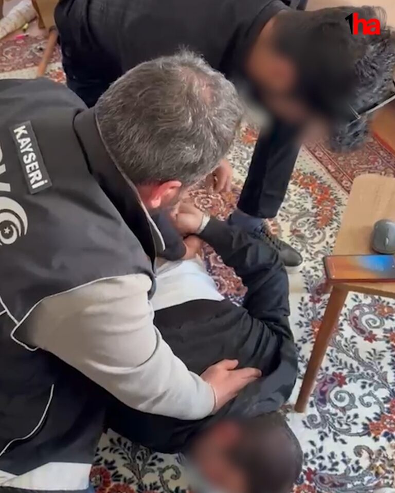 Uyuşturucu ticareti yapma suçundan aranan firari yakalandı