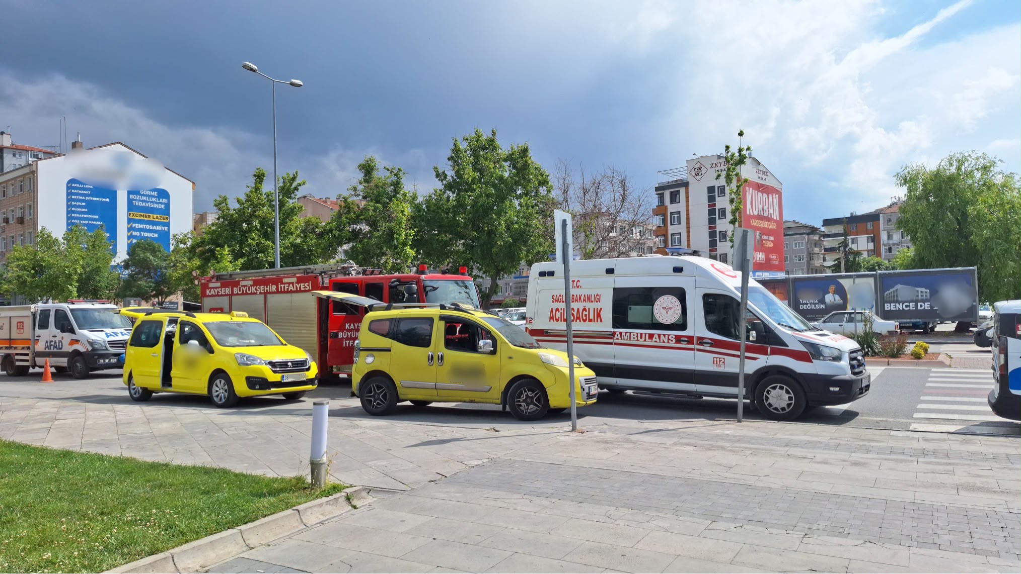 İhbar üzerine AVM’ye ekipler sevk edildi