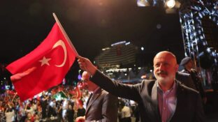 Başkan Çolakbayrakdar: “15 Temmuz ruhu, milletimizin iradesinin en güçlü nişanesidir”
